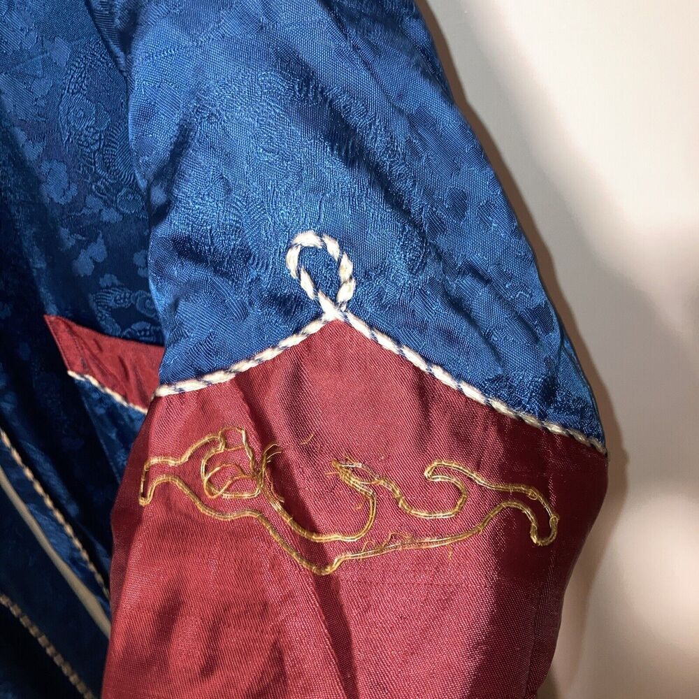 Vintage 1940/50's Japanese Silk Smoking Jacket~Embroidered - Picture 4 of 10